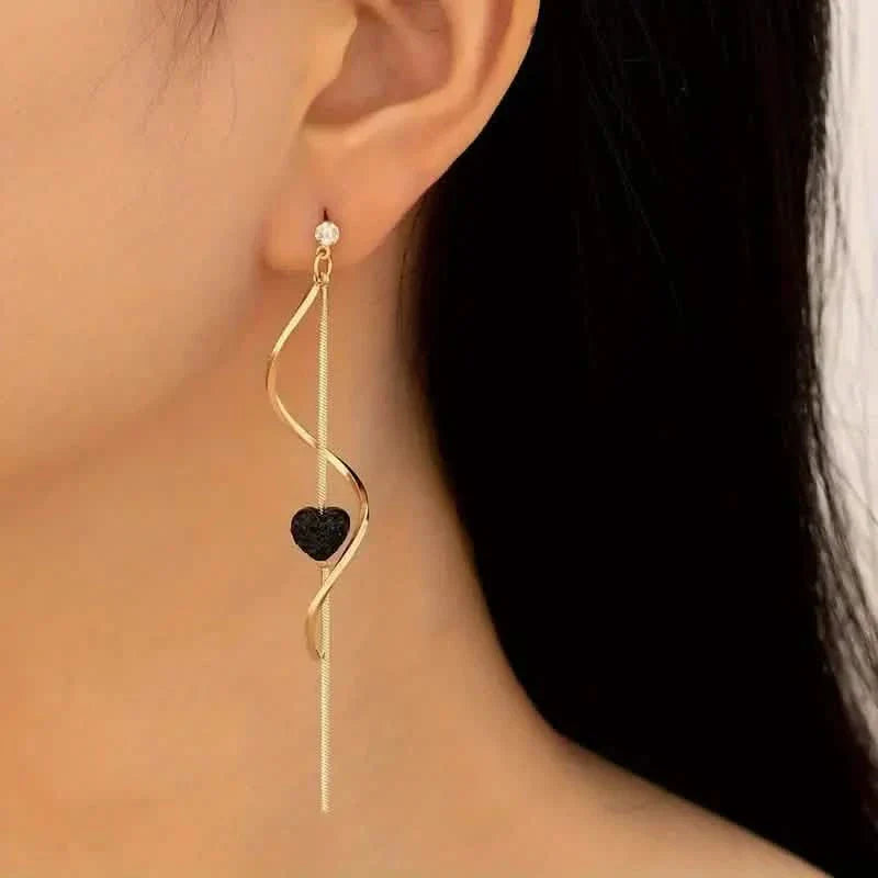 18K Gold Spiral Lines Heart Design Dangle Earrings